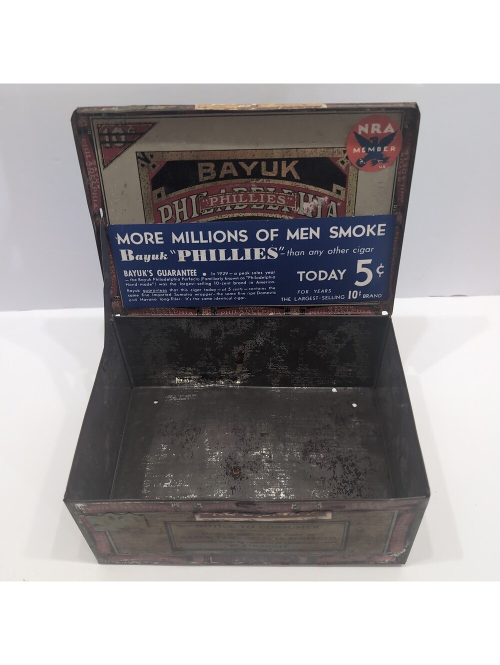 Vintage Bayuk Philadelphia Phillies Perfecto Metal Tin Cigar Tobacco Box 5 cents